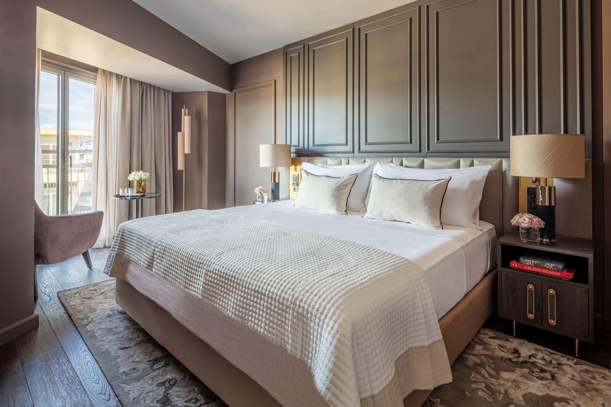 Anantara Plaza - A Leading Of The World Hotel 5*